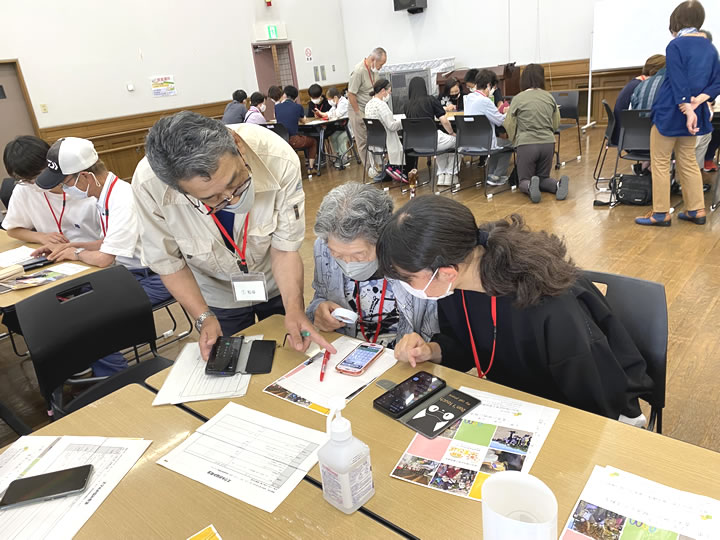 スマホ教室ボランティアの画像